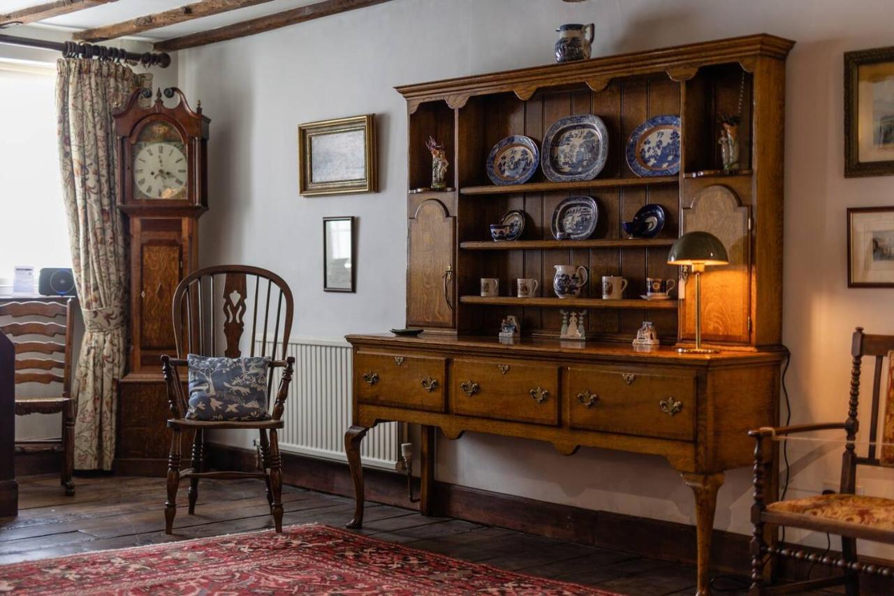 Pass The Keys Magical Period House In The Heart Of Ludlow Exterior foto